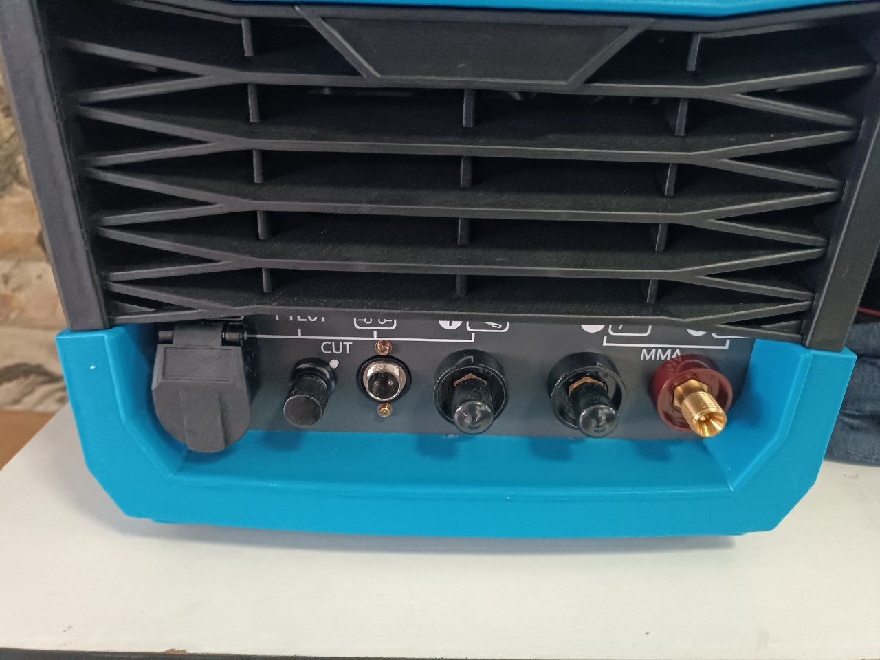 เครื่องตัดพลาสม่าปั้มลมในตัวCUT60P AIR PUMP INTEGRATED AIR PLASMA CUTTING SYSTEM