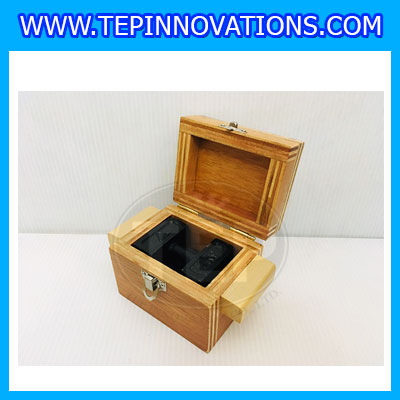กล่องไม้อัดไม่บุกำมะหยี่ สำหรับใส่ตุ้มน้ำหนักเหล็กหล่อพิกัด1kg กล่องใส่ตุ้มน้ำหนักเหล็กหล่อ กล่องเก็บตุ้มน้ำหนัก กล่องไม้สำหรับตุ้มเหล็กหล่อ