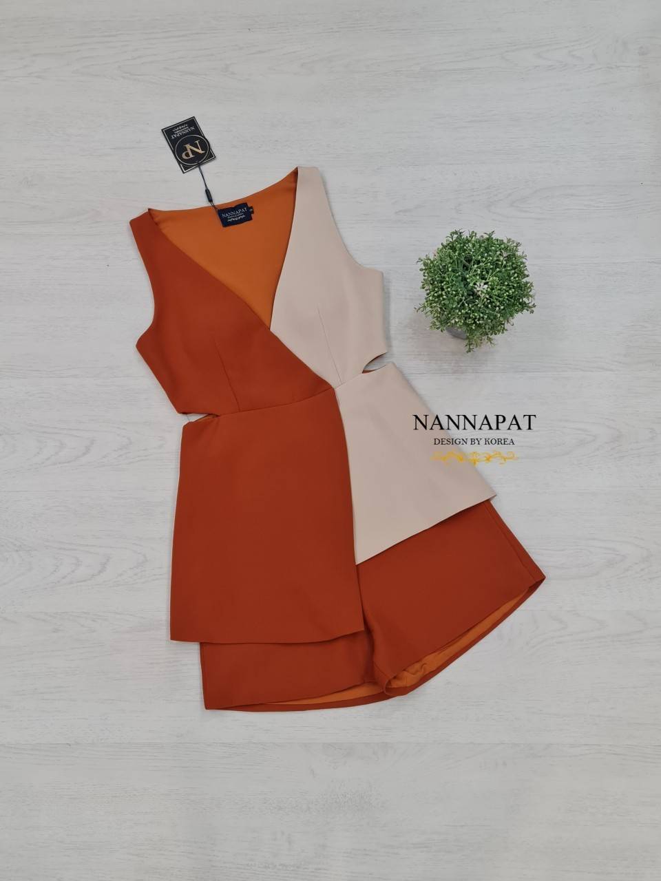 เสื้อทูโทน กระดุมหน้า