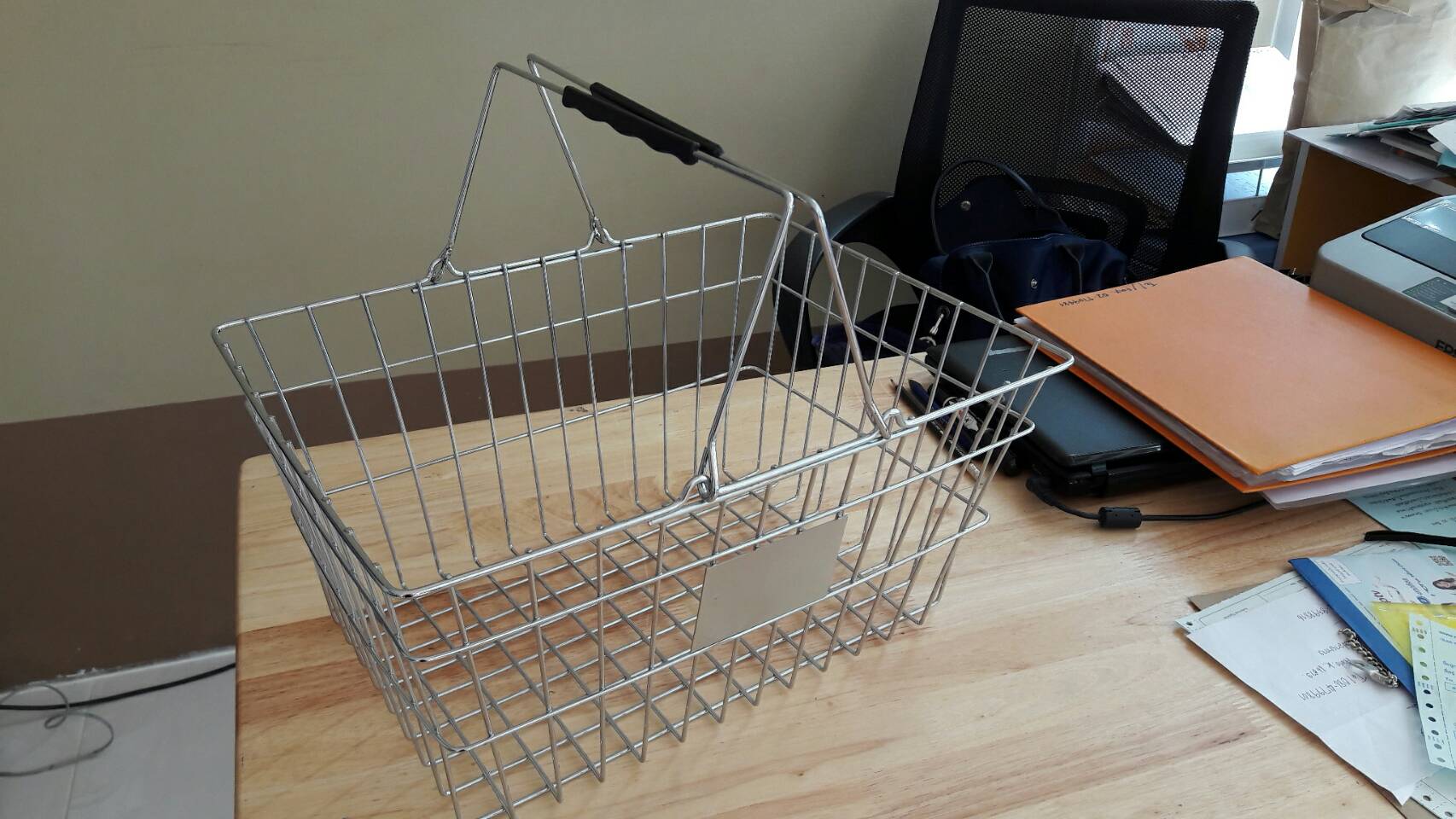 ตะกร้าโครเมียมขนาดมาตราฐาน (หูสีแดง, ดำ)