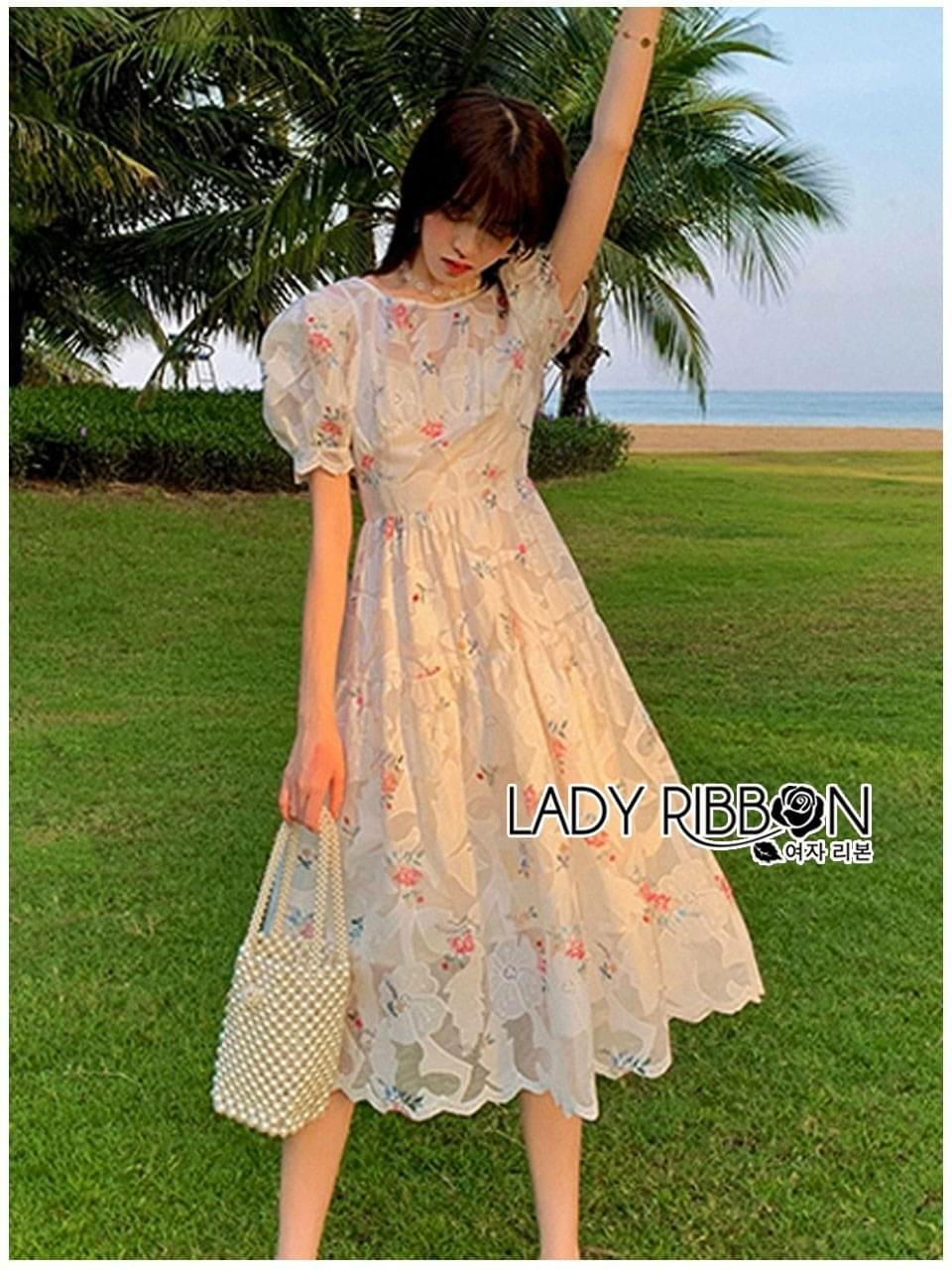 เดรสผ้าลูกไม้ลายสวยแน่นๆ
