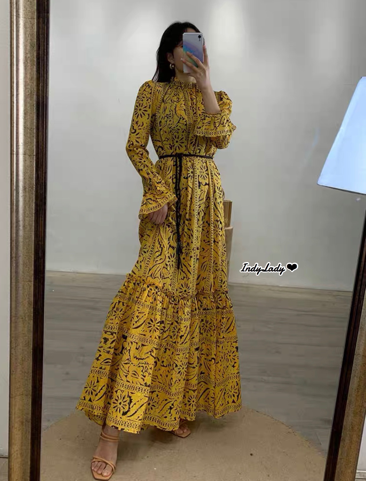 Maxi Dress แขนยาว เนื้อผ้าบางเบา