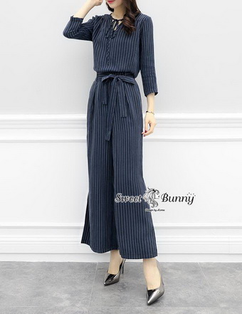 เสื้อ+กางเกงงานเกาหลีผ้าสีกรมลายริ้วขาวทางตรง