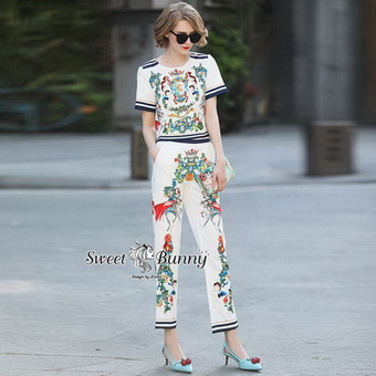 เสื้อ+กางเกง ผ้าพื้นสีครีม
