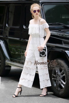 Lady Ribbon Online เสื้อผ้าออนไลน์ ขายส่ง NA18110716 🎉Normal Ally Present Lace white casual style jumpsuit🎉 (จั้มสูทขายาว มีซับในอย่างดี)