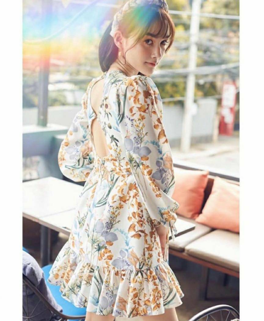 เดรสผ้าปริ้นลายดอก