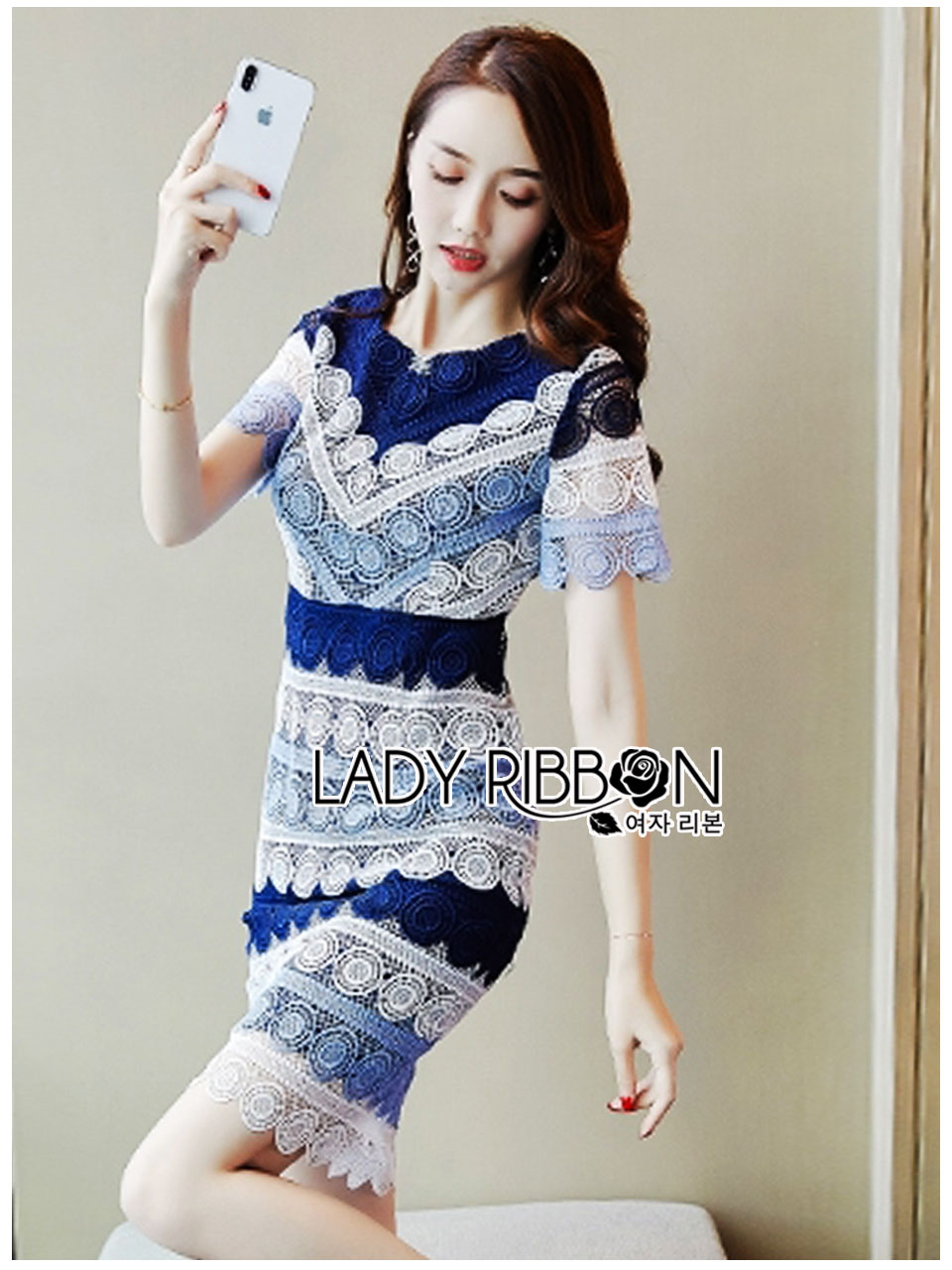 Lady Liza Polka Scallop Lace Dress เดรสผ้าลูกไม้ลายวงกลมสีฟ้า-นํ้าเงิน ลุคนี้สาวที่ชอบลูกไม้ลายแปลกๆห้ามพลาด ลูกไม้ทอลาย