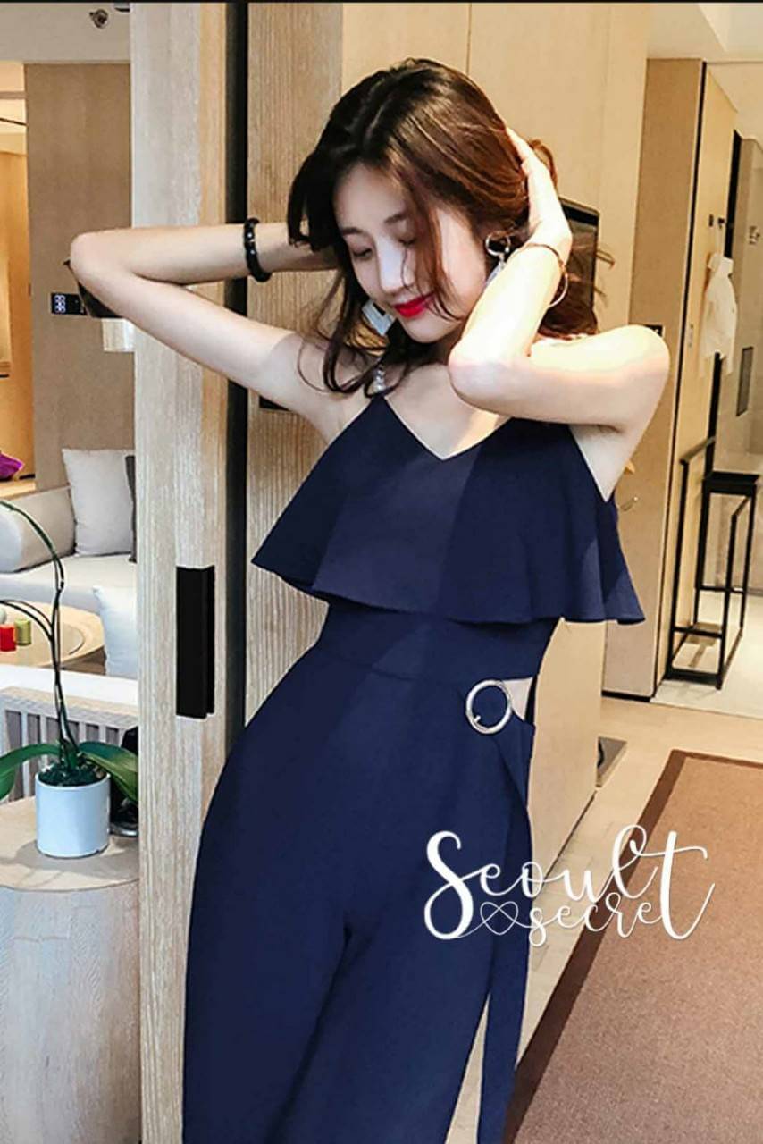 จั้มสูทขายาวลุคสาวสวยทรงสายเดี่ยว