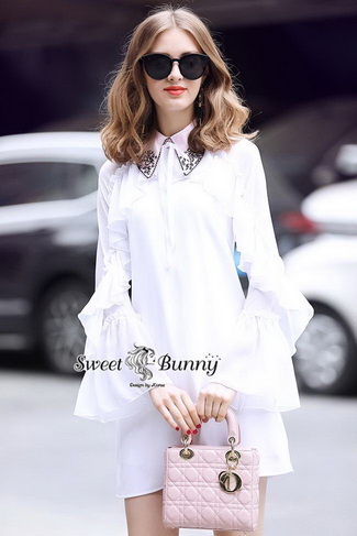 เดรสเชิ้ตสีขาวผ้าชีฟองเนื้อทราย