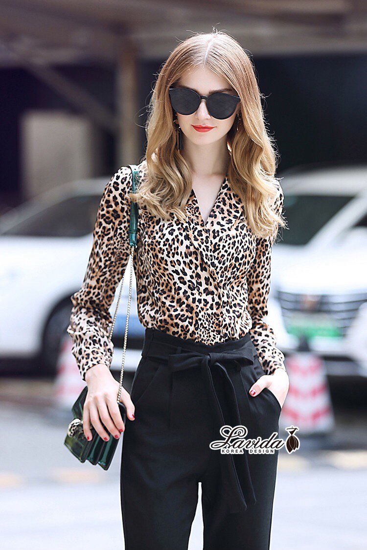 เซตเสื้อ+กางเกง มาด้วยเสื้อลายเสือสุดฮิปทรงคอสูท
