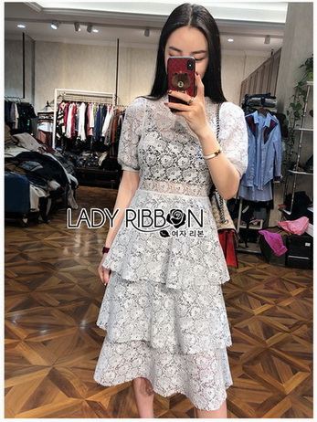 Lace Dress เดรสผ้าลูกไม้สีเทาอ่อน