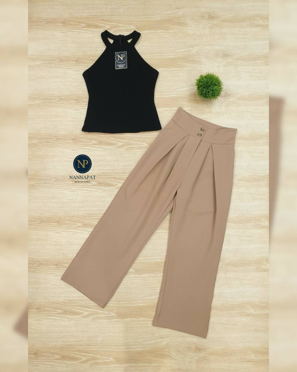 เสื้อยืดหยุ่นกางเกงขาบาน จับจีบทรงสวย