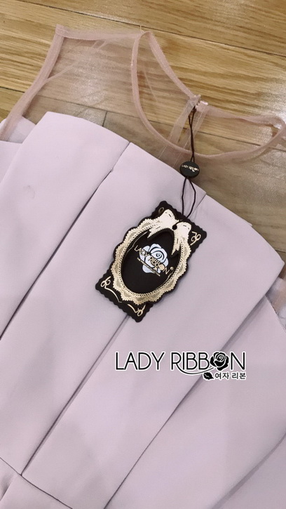 เซ็ตเสื้อและกางเกงสีชมพูอ่อนสไตล์มินิมัลชิค