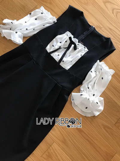 Black and White Dress เดรสสีดำตกแต่งเสื้อเปิดไหล่สีขาว