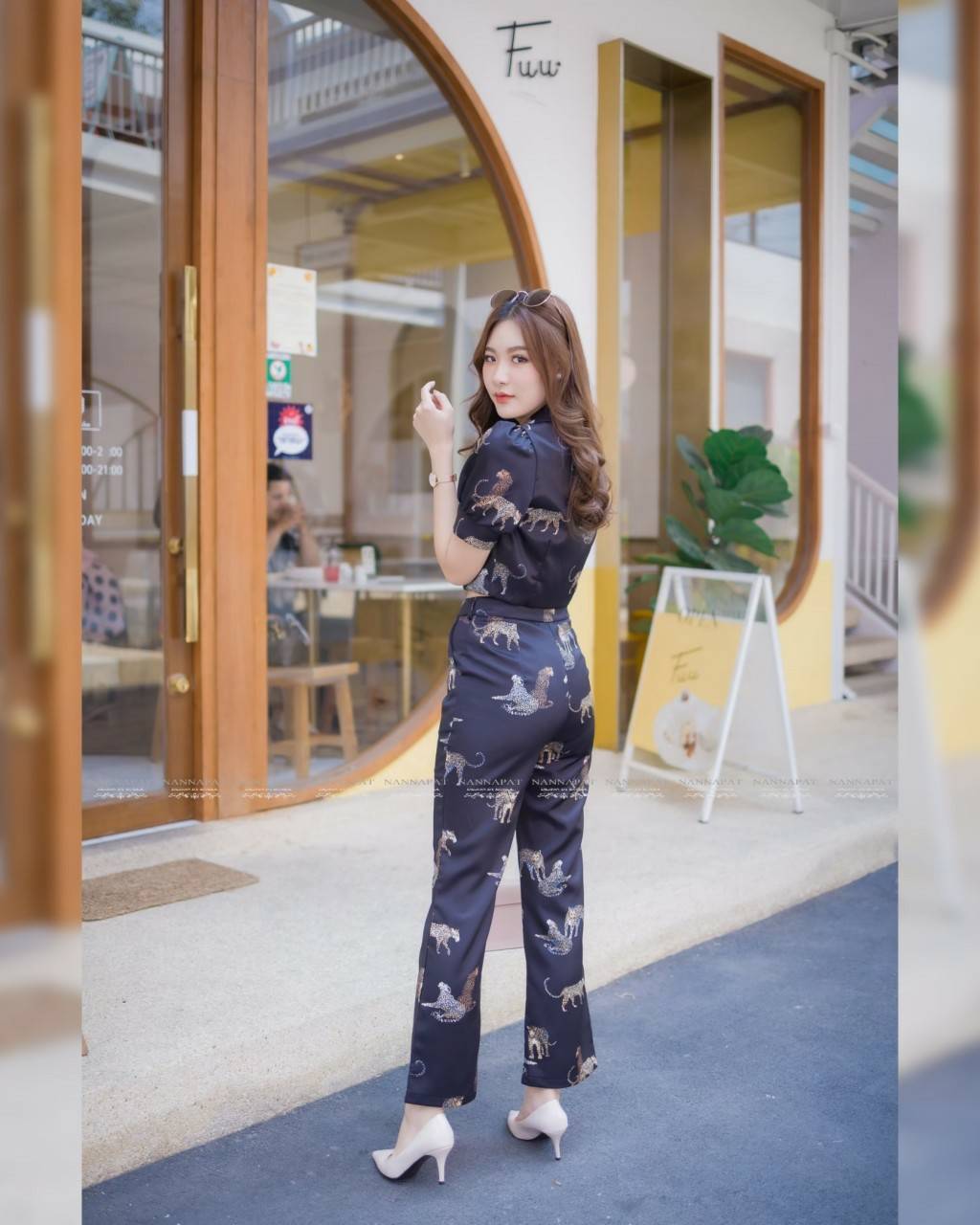 เสื้อกระดุมหน้า กางเกงมีกระเป๋าข้าง