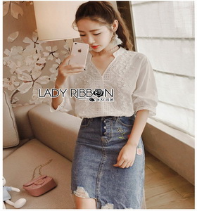 Lady Ribbon Embroidered White Cotton Top เสื้อผ้าคอตตอนสีขาว