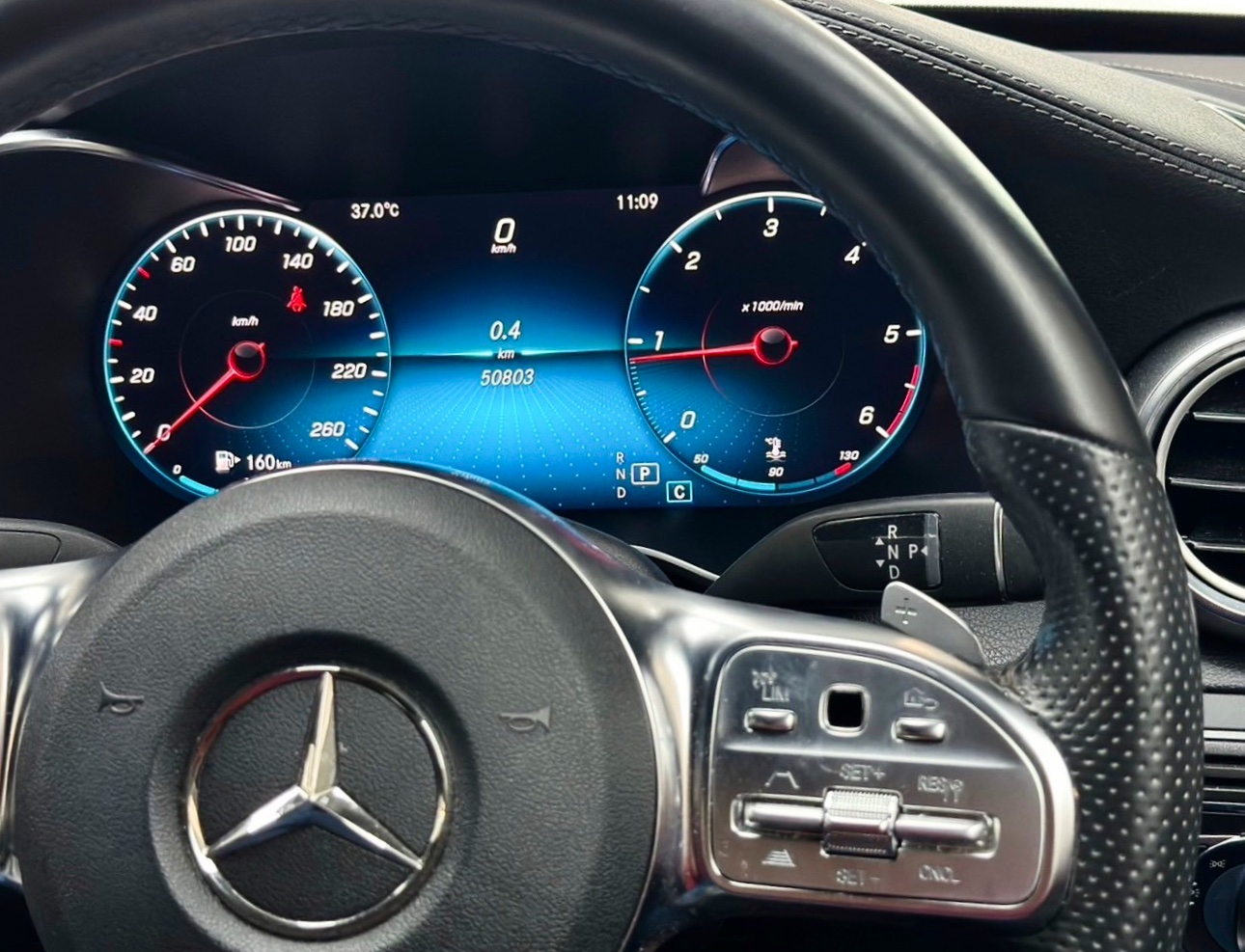 จองแล้ว C220d AMG Dynamic W205