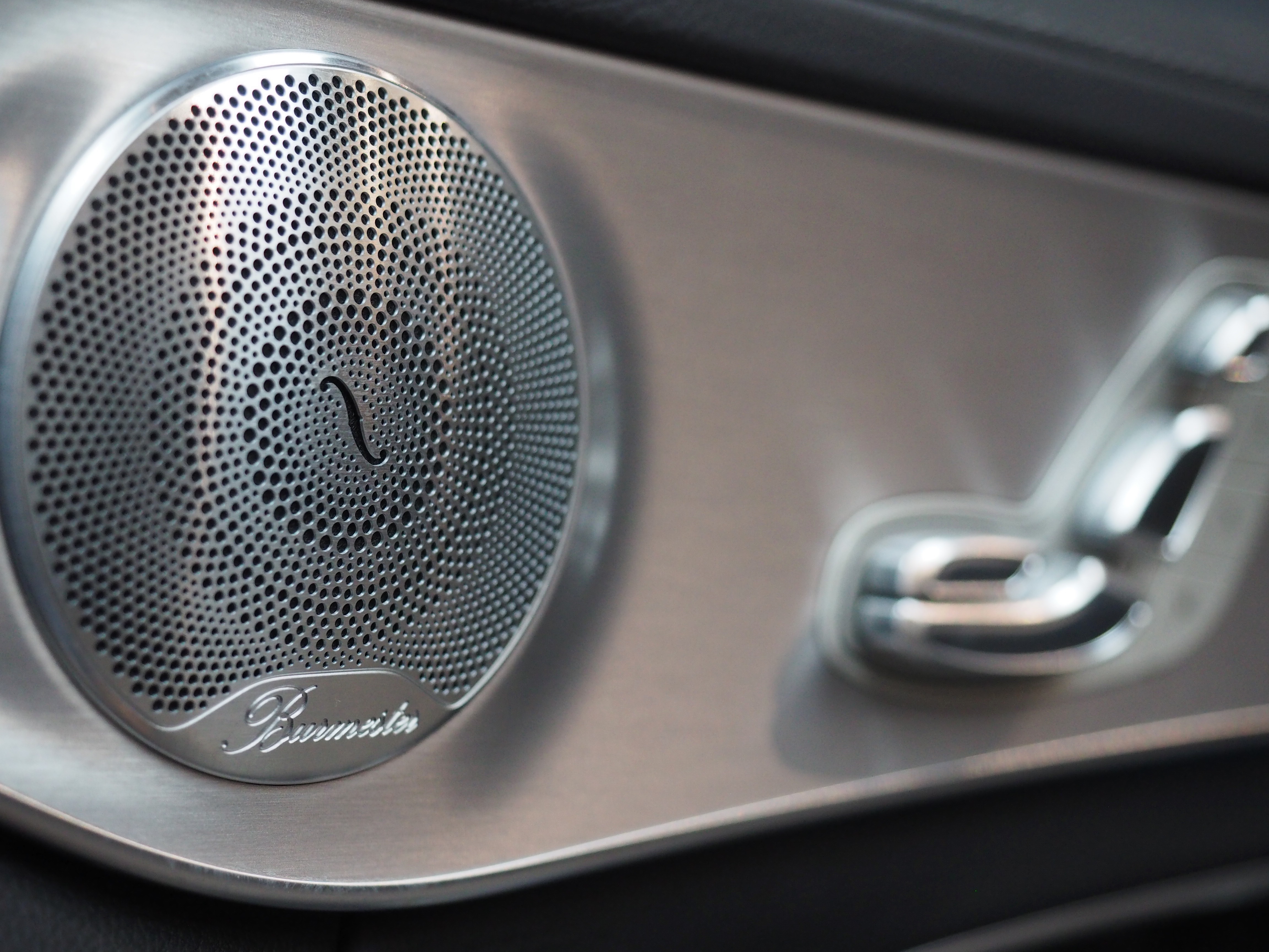 จองแล้ว C350e AMG Plug in Hybrid W205