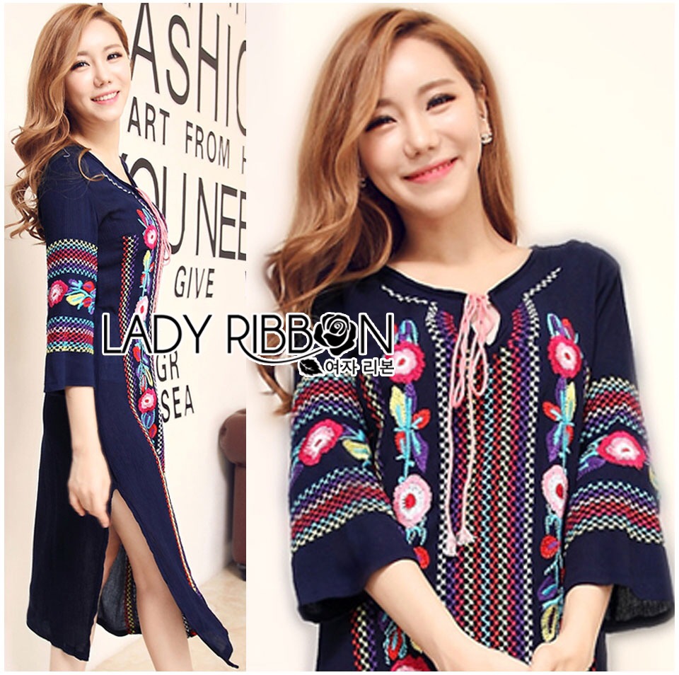 🎀 Lady Ribbon's Made 🎀 Lady Lea Boho Colourful Flower Embroidered Mini Dress เดรสแขนสามส่วนผูกโบที่คอปักลายดอกไม้สีสดใสสไตล์โบโฮ ตัวนี้เหมาะกับใส่ในวันสบายๆ