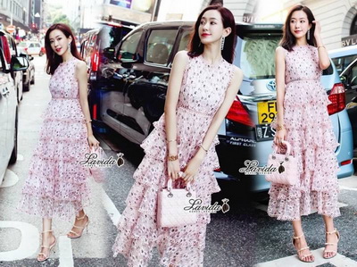 เดรสสุดหรู ดีไซน์งานผ้าลูกไม้ทอลาย3มิติ