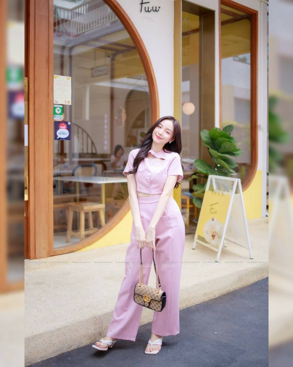 เสื้อคร็อปกระดุมหัวใจ