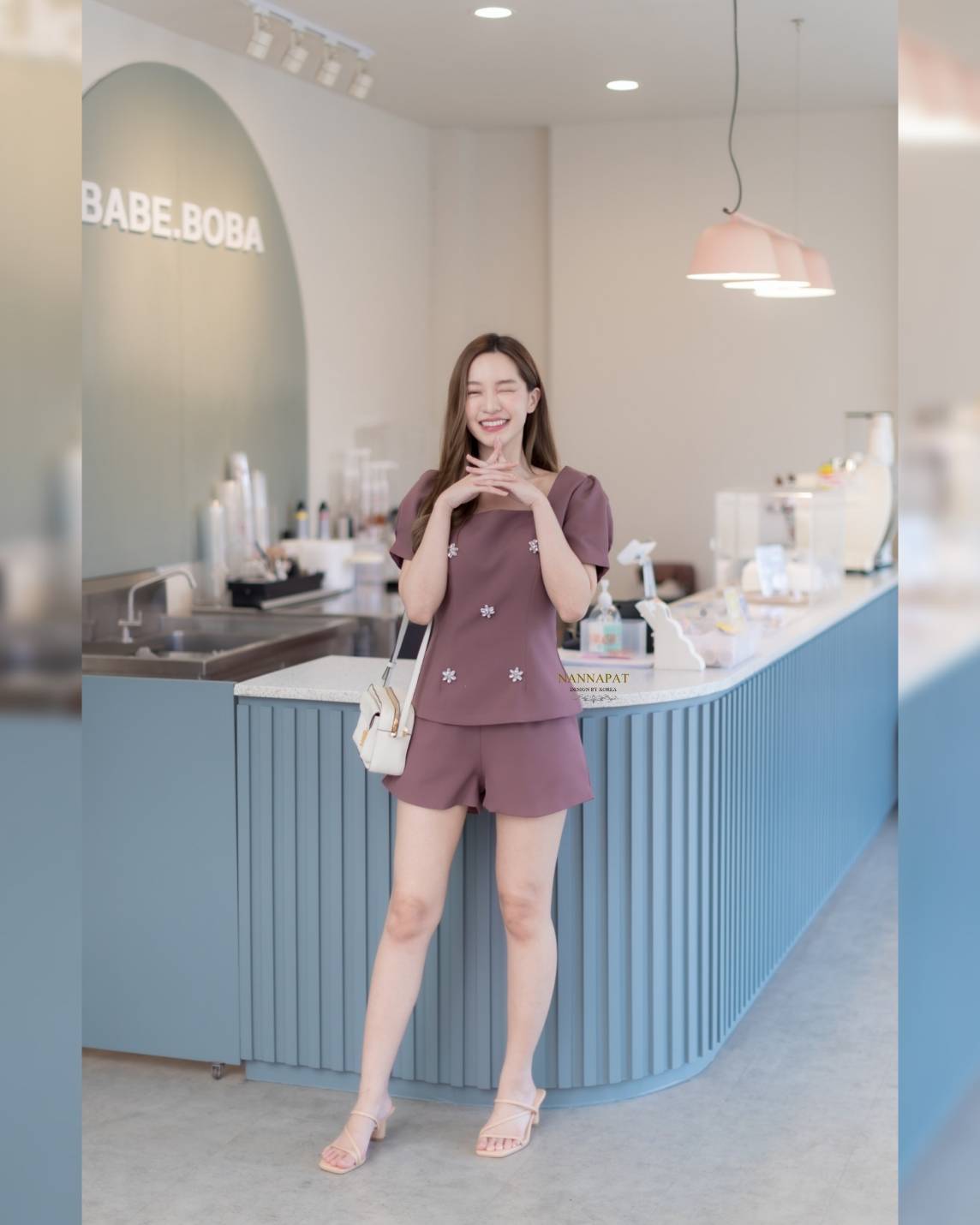 เสื้อซิปหลัง มีฟองน้ำอก แต่งเพชร