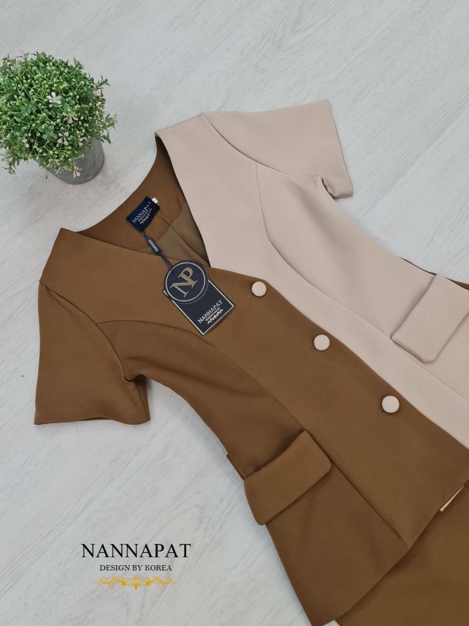 เสื้อทูโทนกระดุมหน้า