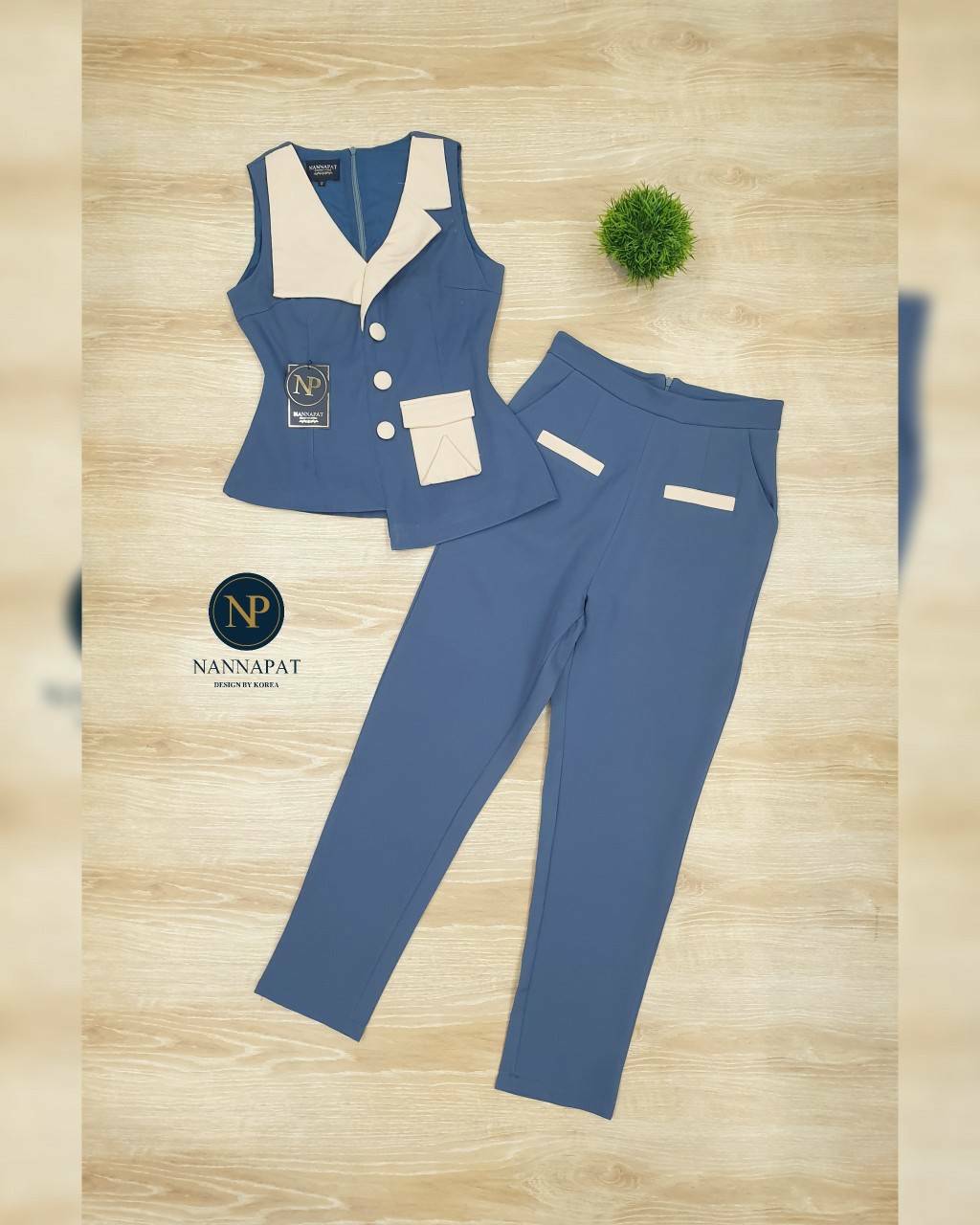 เสื้อแขนกุด คอปก กระดุมหน้า