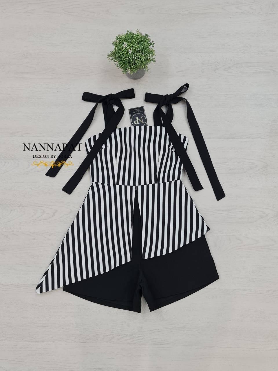 เสื้อซิปหลัง ผูกโบว์ไหล่