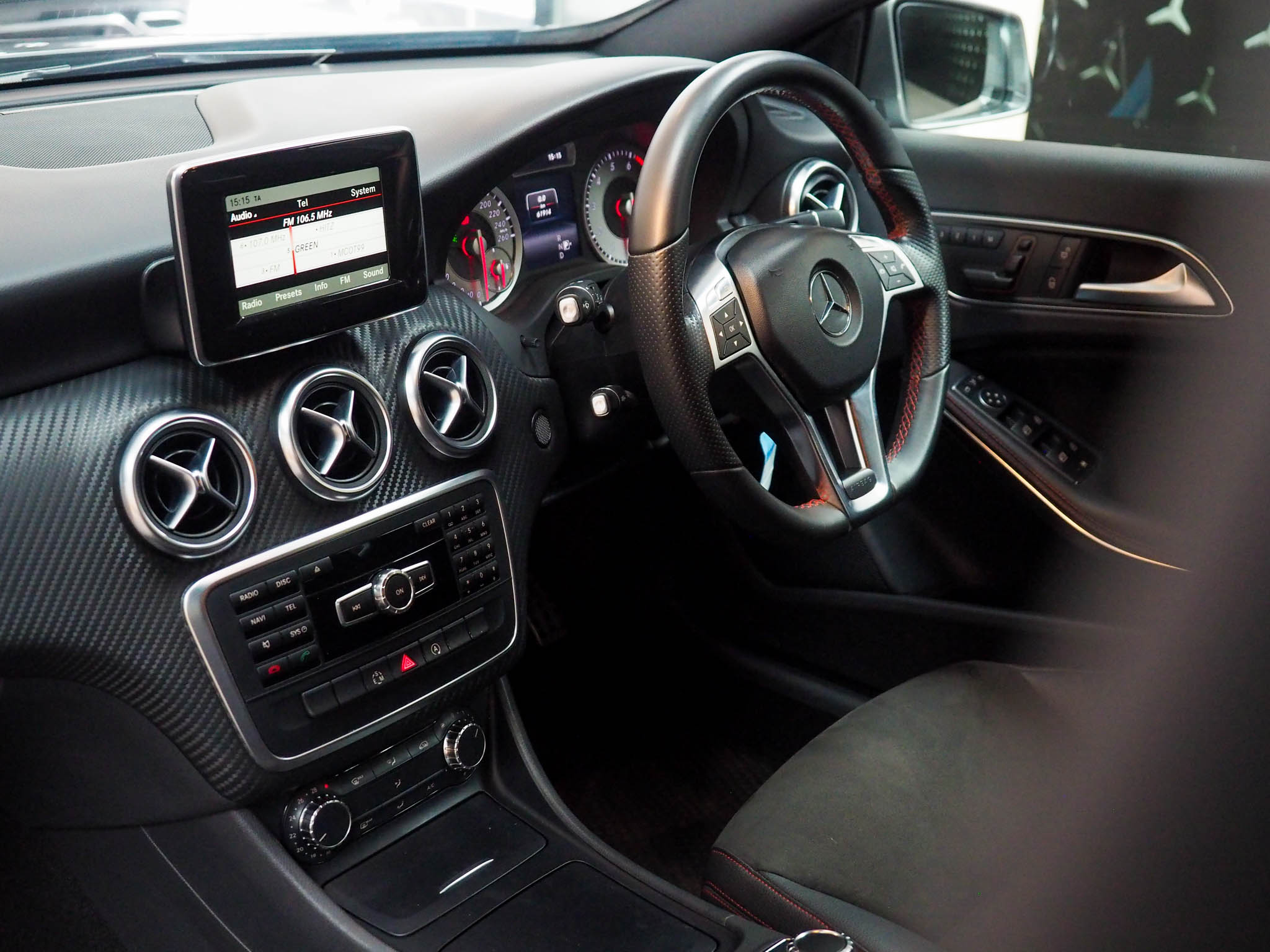 จองแล้ว A180 AMG Sport W176