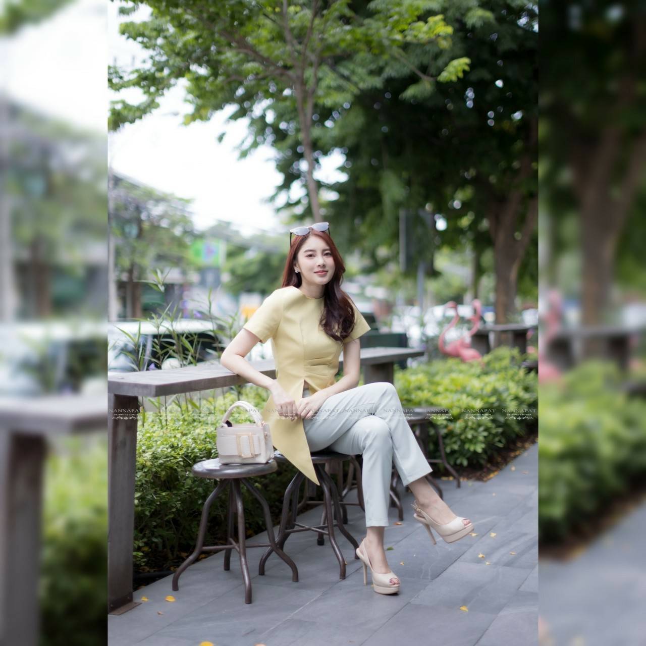 เสื้อเป็นซิปหน้านะคะ แต่งจับจีบตรงเอว