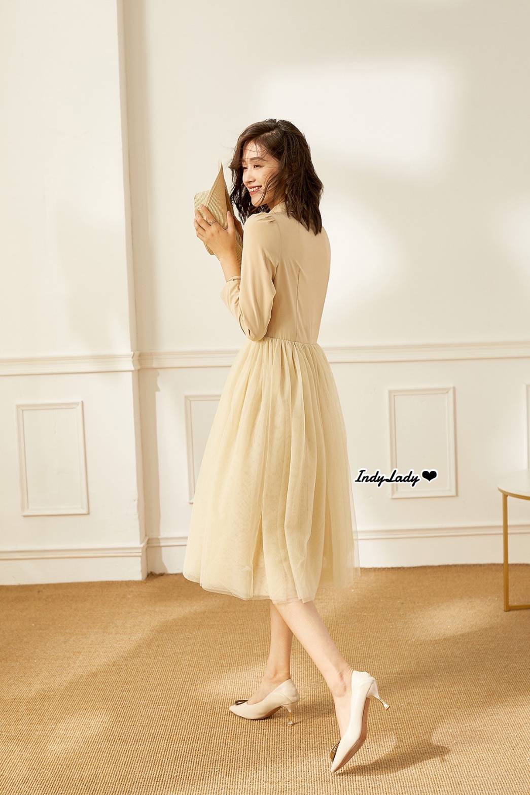 Dress แขนยาว คอปก แต่งกระดุมหน้ายาว