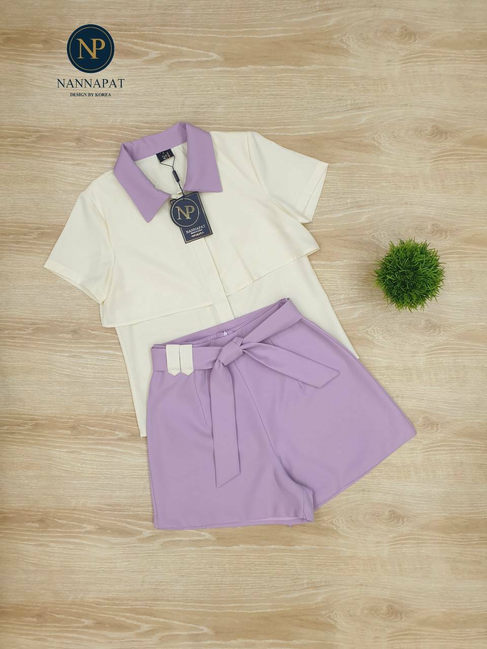 เสื้อคอปก กระดุมหน้า