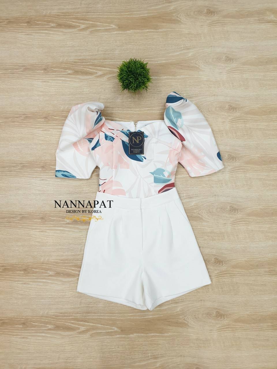 เสื้อซิปหลัง มีฟองน้ำด้วยนะค