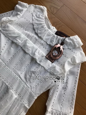 เดรสผ้าคอตตอนสีขาวปัก