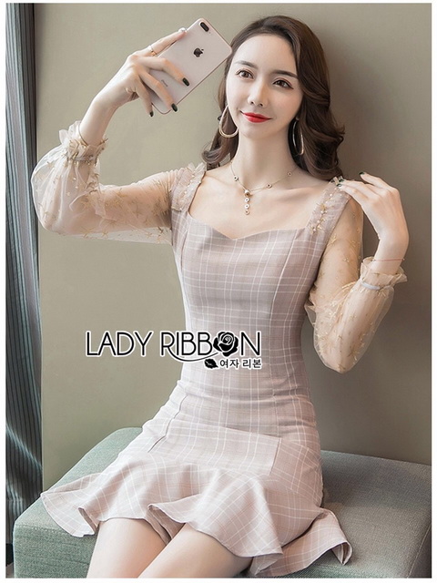 เดรสผ้าลายตารางตกแต่งระบาย