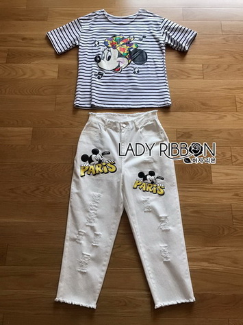 Lady Fiona Street Style Minnie Mouse