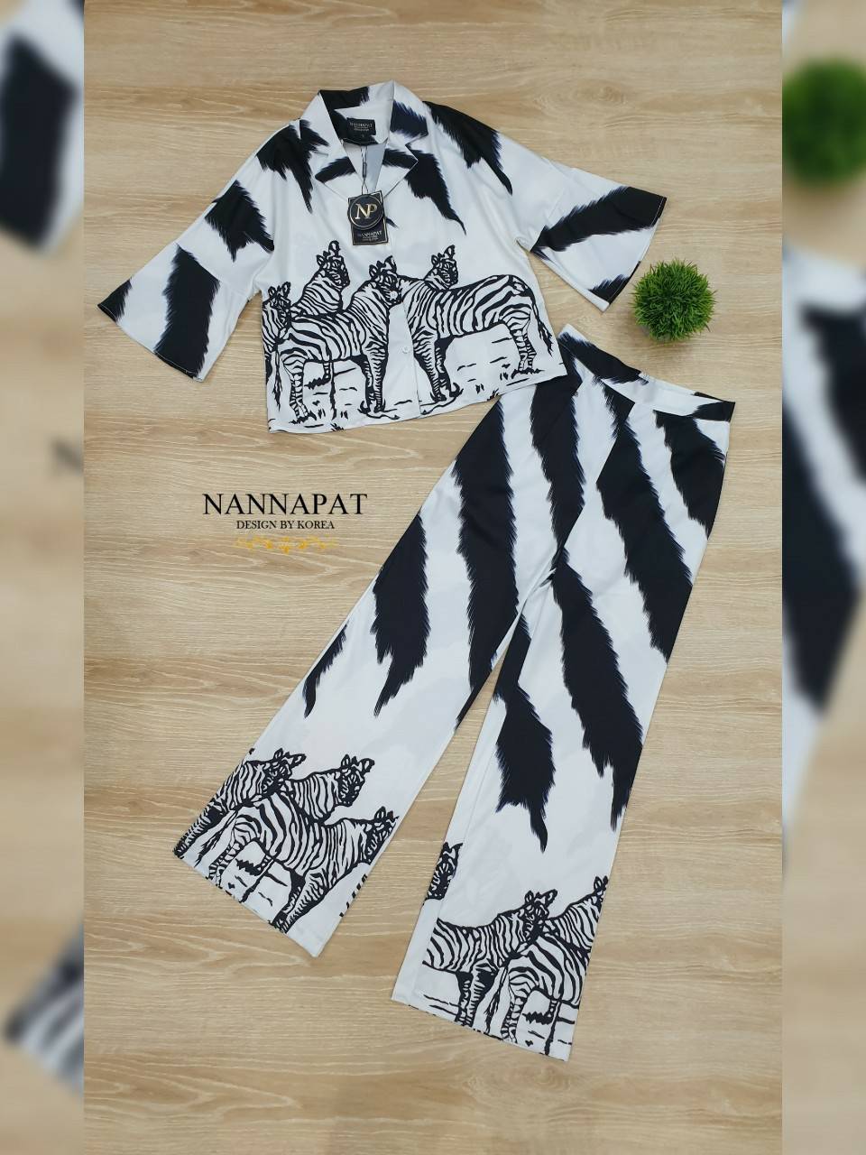 เสื้อกระดุมหน้า แขนบาน