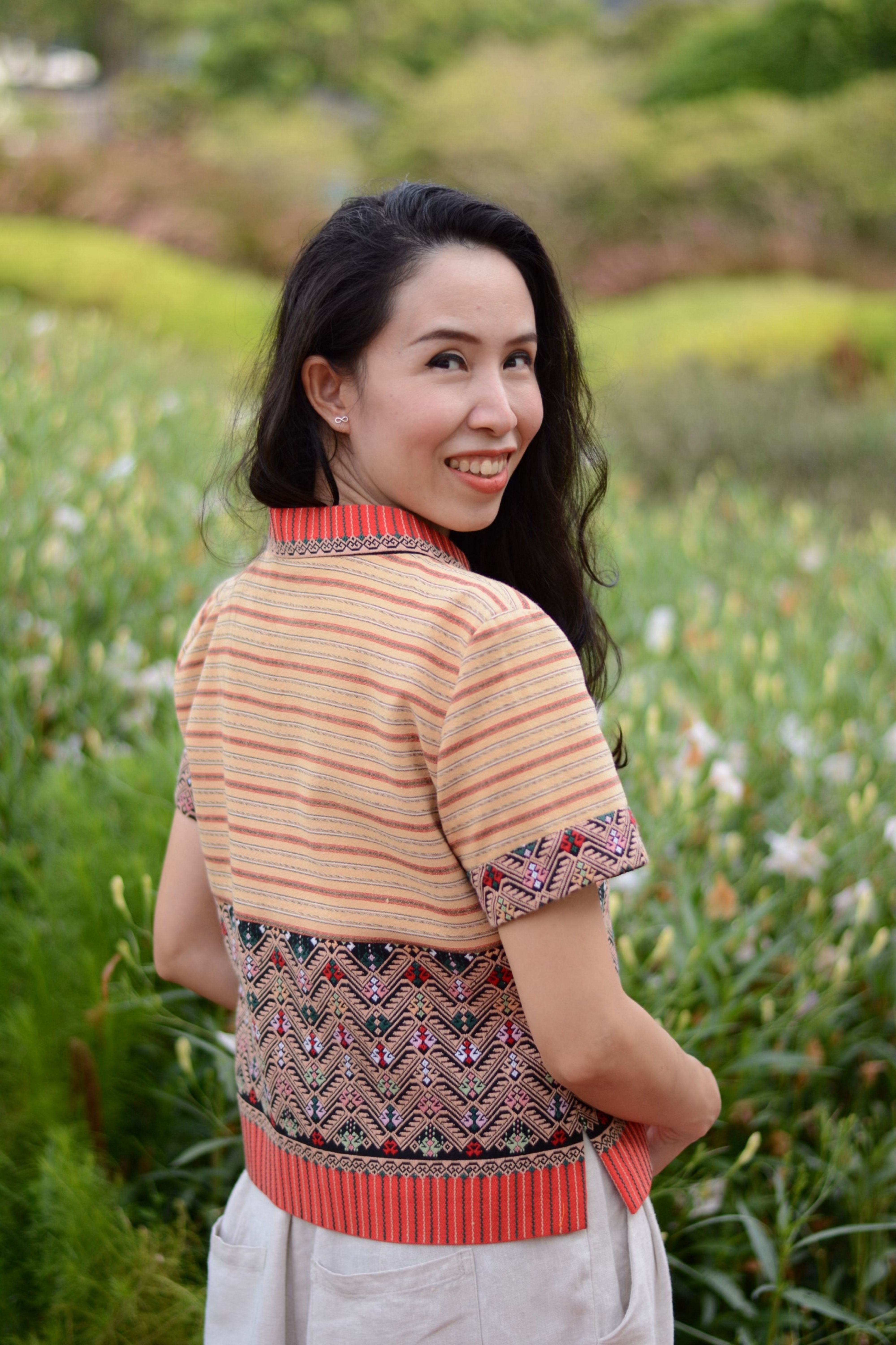 เสื้อแต่งจก