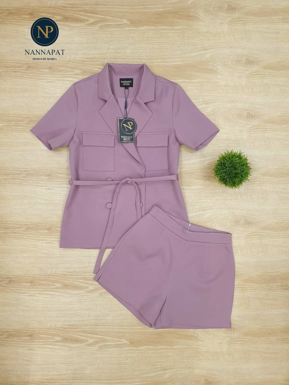 เสื้อคอปกกระดุมหน้ามีกระเป๋า