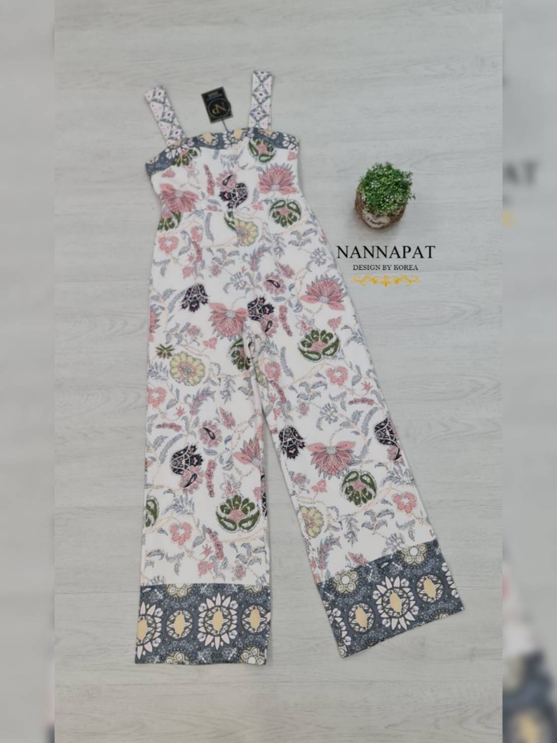 เสื้อกระดุมหน้า แหวกหน้า