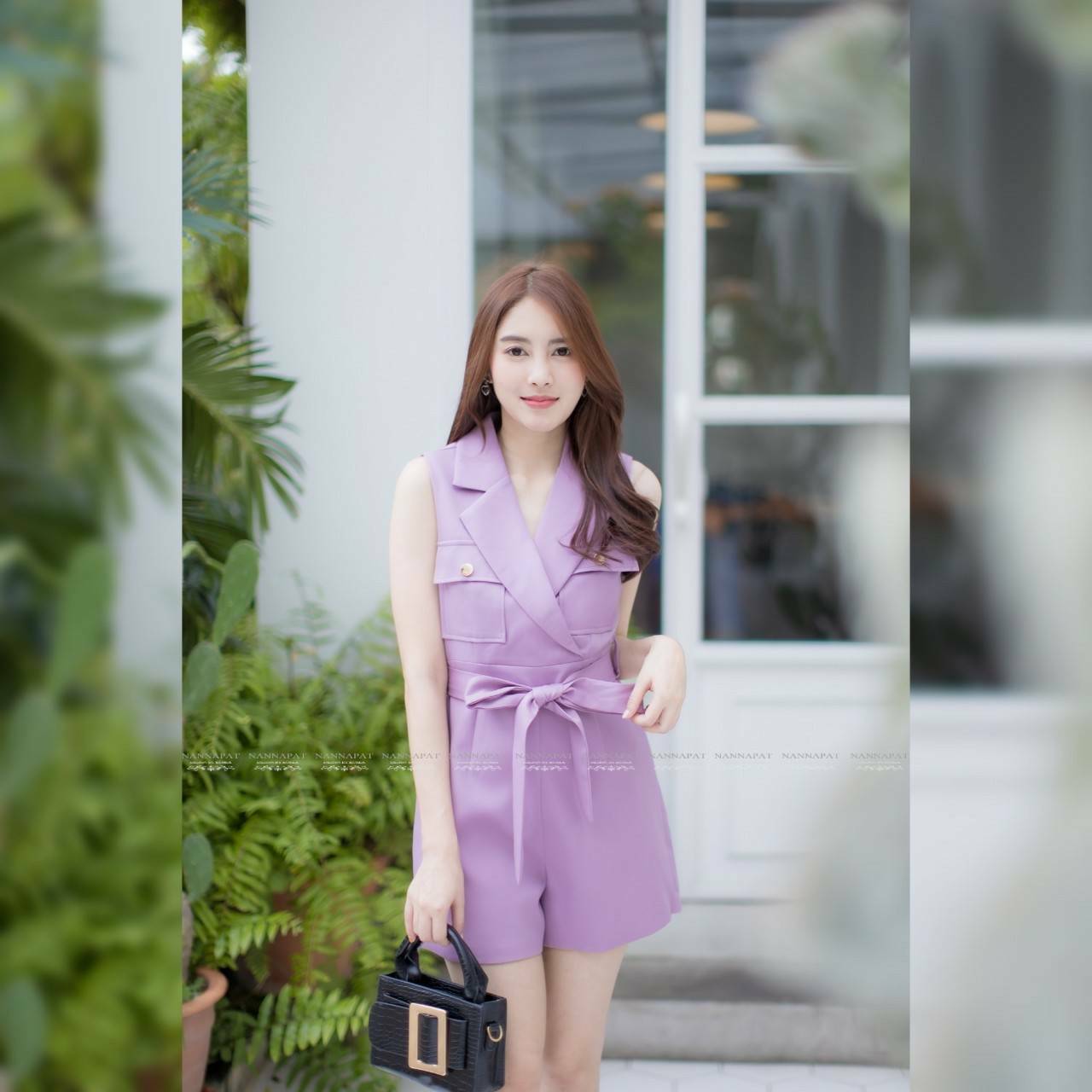 จั้มสูทซิปหลัง มีกระเป๋าหน้า