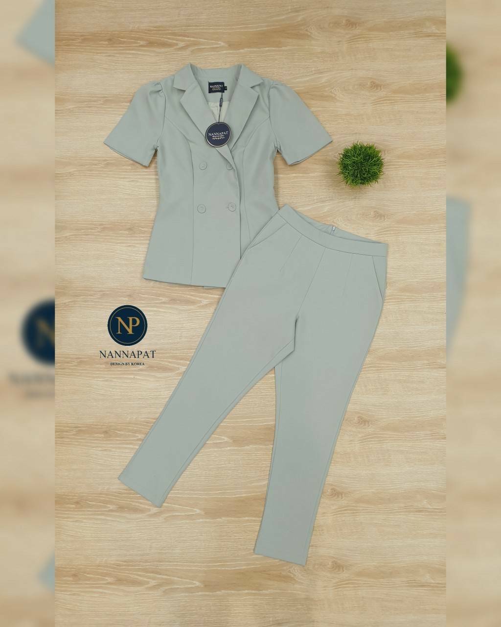 เสื้อคอป แขนสั้นจับจีบไหล่กระดุมหน้า