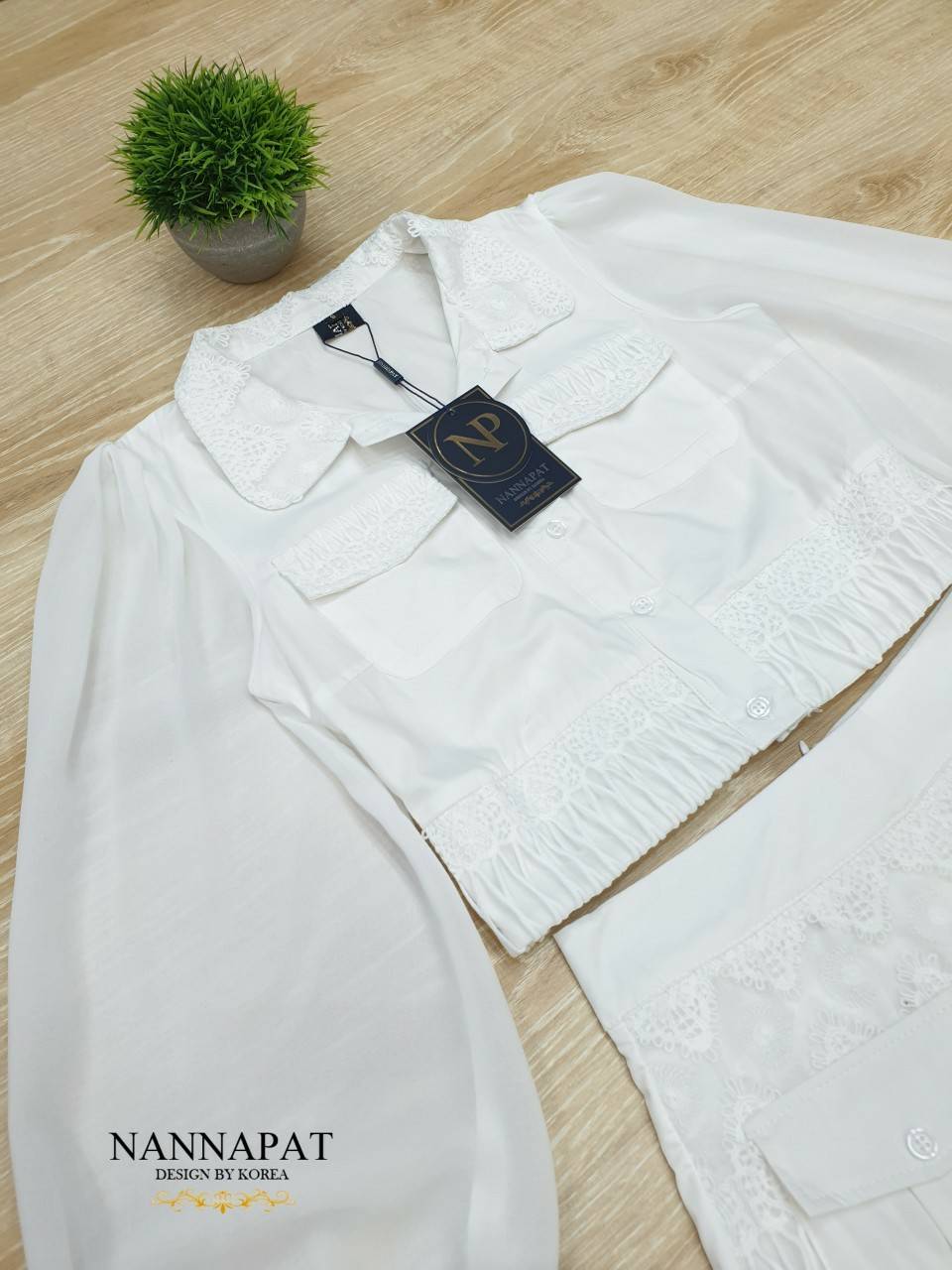 เซทแขนพองกระดุมหน้าแต่งกระเป๋าคู่