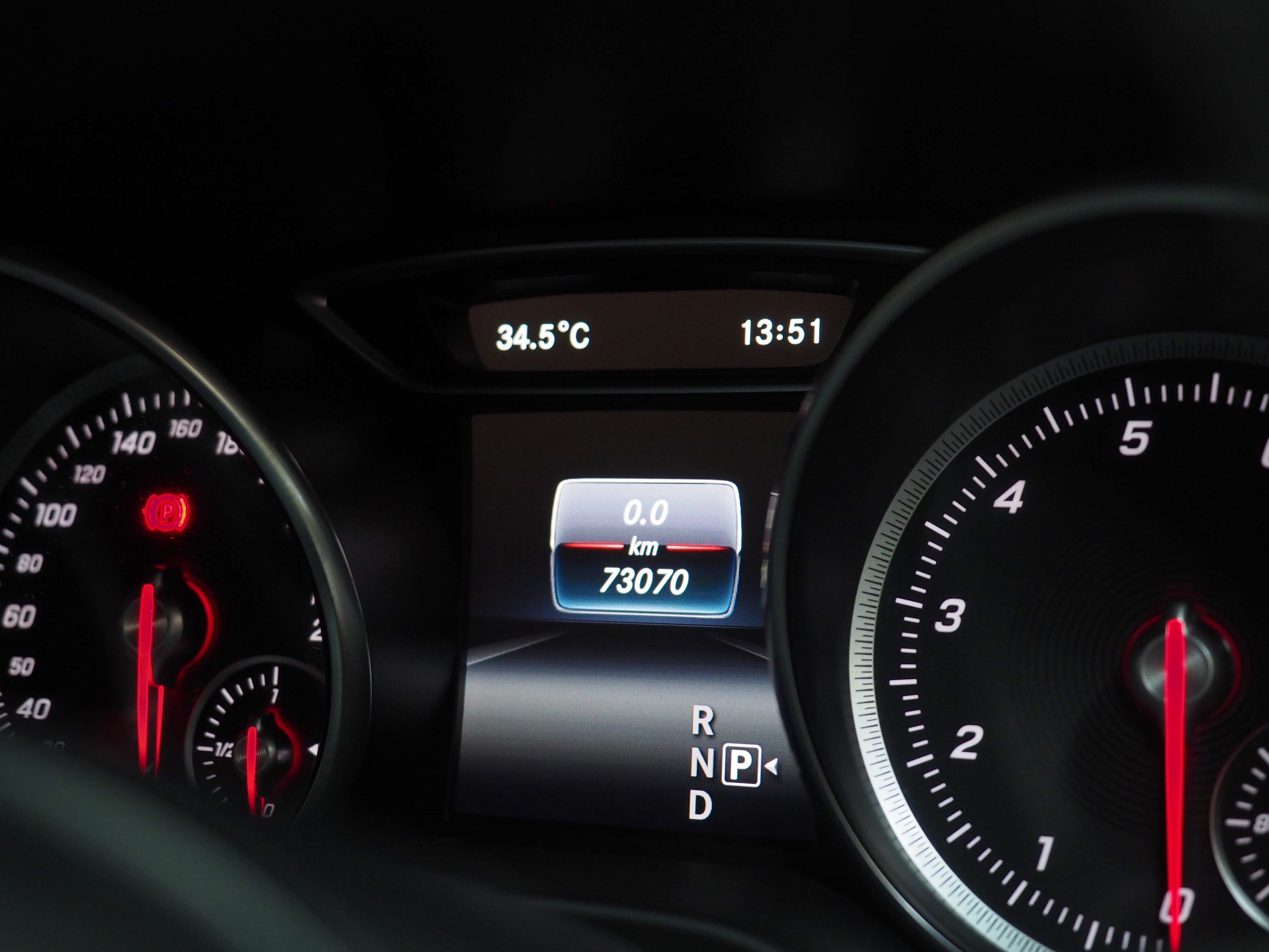 จองแล้ว CLA200 Urban W117