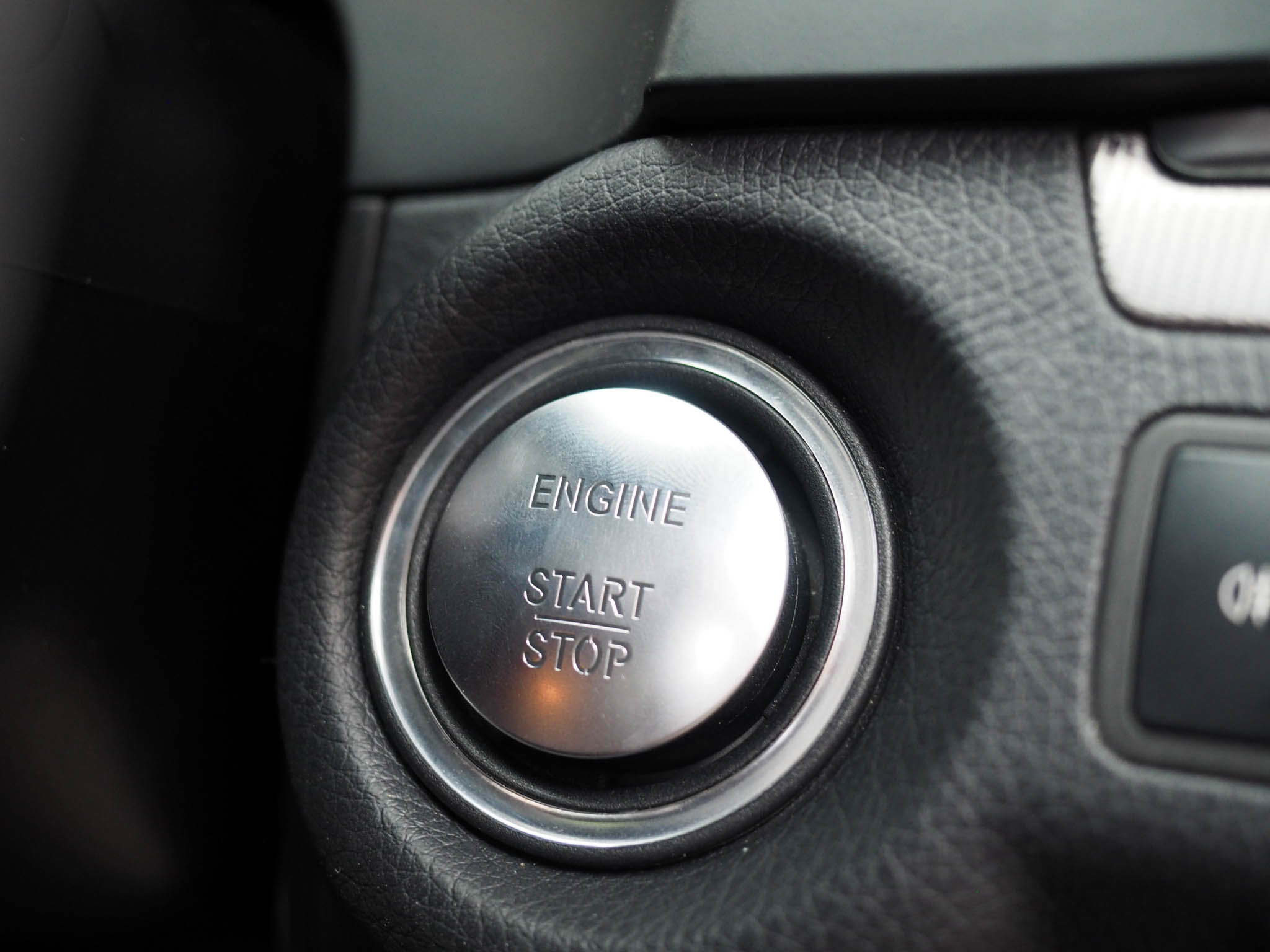 จองแล้ว E250 Coupe AMG W207