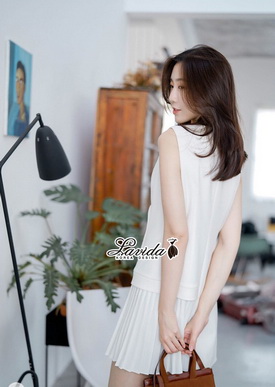 เดรสทรงแขนกุดแต่งคอสูท