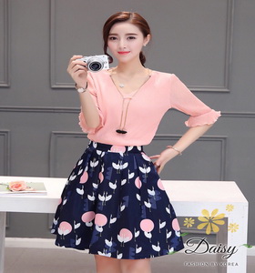 เสื้อผ้าแฟชั่นเกาหลีสวยๆชุดเซท เสื้อ+กระโปรง
