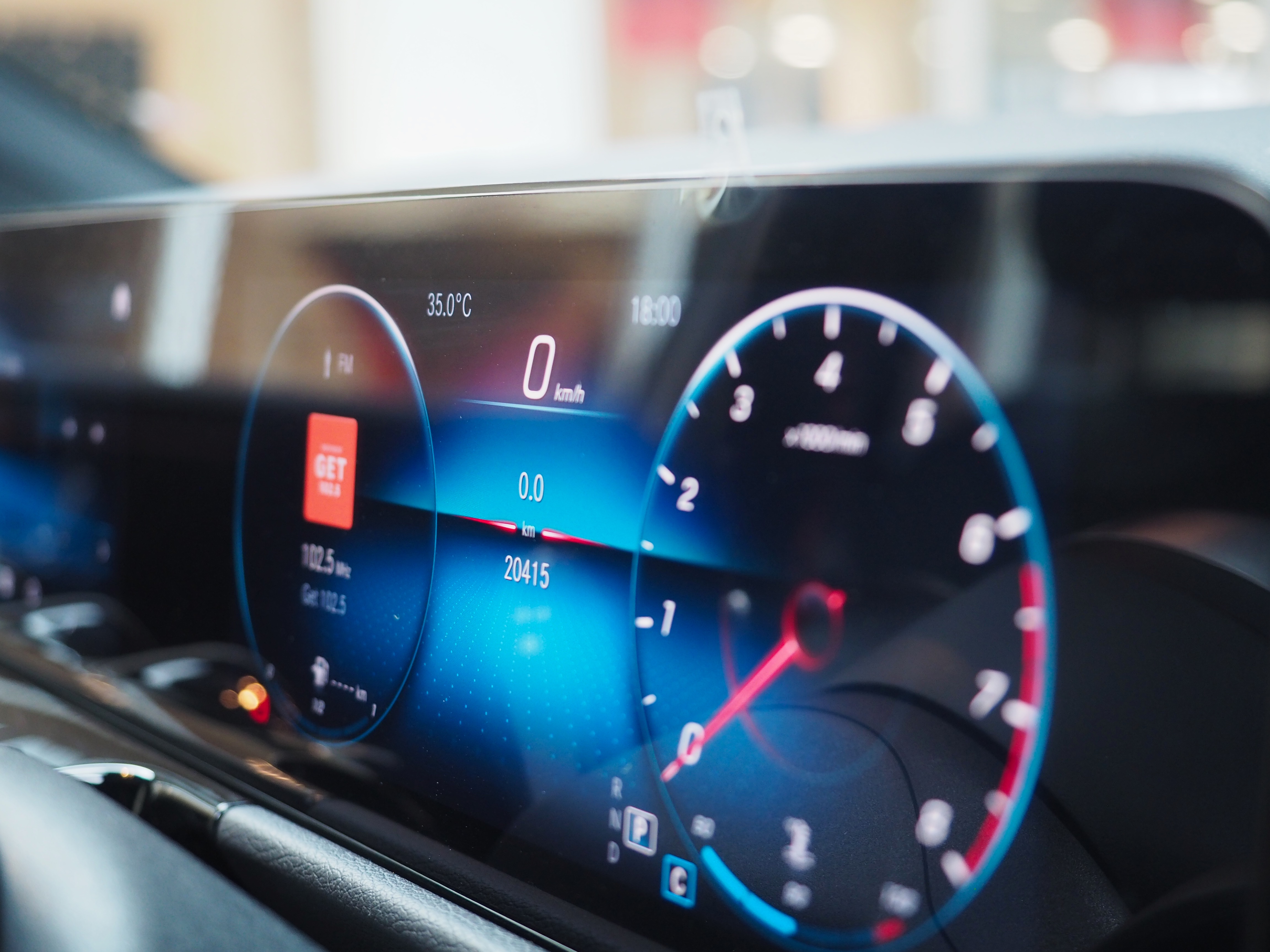 จองแล้ว GLA200 AMG Dynamic W247