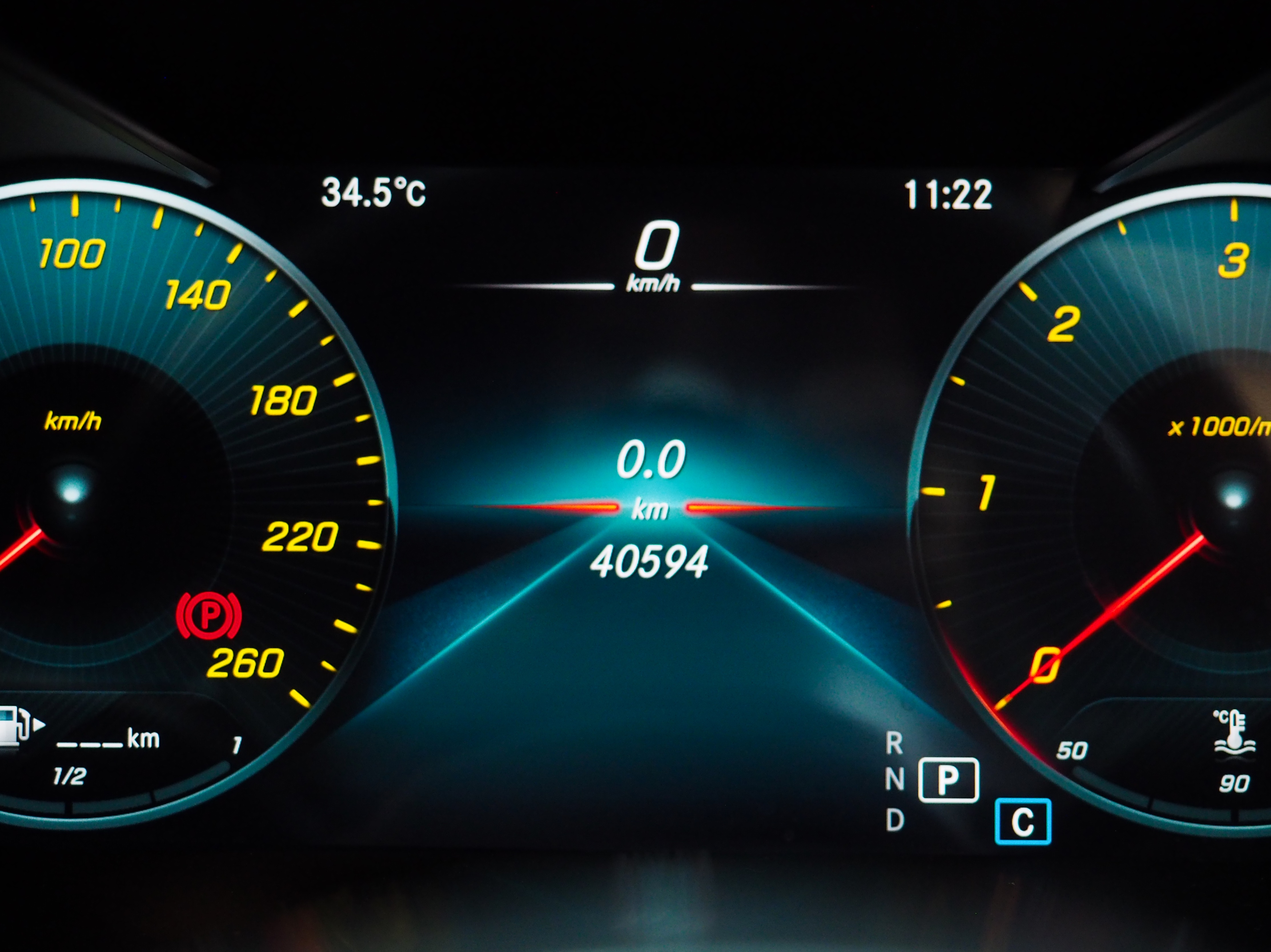 จองแล้ว C220d AMG Dynamic W205